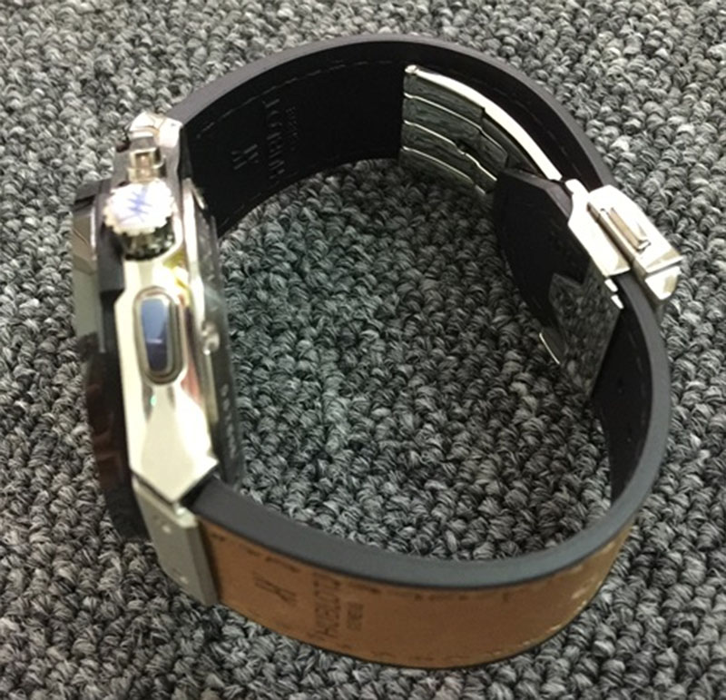 dong-ho-moi-Hublot-HB-G014